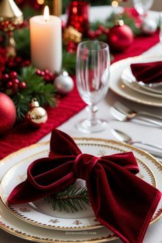 Over The Top Tablescapes, Christmas Table Place Settings Gifts, Ribbon On Table Decor, Red Tablescape Christmas, Formal Christmas Dinner Table, Red Xmas Decor, Holiday Dinner Table Setting, Christmas Wedding Place Cards, Burgundy And Gold Table Setting