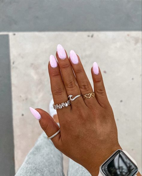 Summer Nails For Vacation 2024, Summer Nails For Blondes, Florida Nail Colors, Rounded Nails Acrylic, Nails For Bahamas Vacation, Cute Nail Ideas For Summer Almond Shape, 2024 Beach Nails, Nails For Beach Vacation Simple, Summer Beach Nails 2024