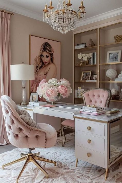 Cute Office Ideas, Author Office, God 2025, Pink Home Offices, Girly Office Decor, Home Office Remodel, Feminine Home Office Ideas, Pink Office Decor, Feminine Home Office