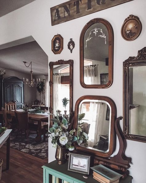 Mirror With Pictures Around It, Mirror With Pictures, 1930s Living Room Ideas, Thrifted Mirror, Mirror Upcycle, Thrifted Wedding, French Glam, White Pic, Cool Room Decor