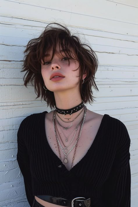 Short Witchy Haircuts, Short Layered Haircuts With Side Bangs, Grunge Haircuts Short, Short Alternative Hair, Shaggy Pixie, Trendy Short Hairstyles, Haircut Tip, Trendy Bob Hairstyles, Flattering Hairstyles