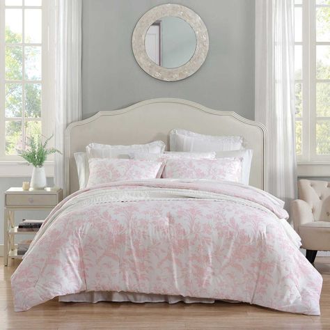 Ruffle comforter