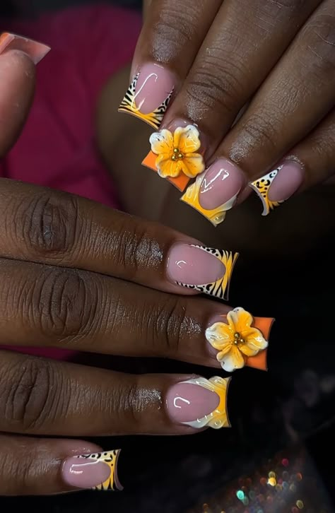 Short Acrylic Nails Designs Orange, Tropical Duck Nails, Orange Nail Ideas Acrylic, Orange Duck Nails, Short Orange Acrylic Nails, Murakami Flower Nails, Orange Short Nails, Birthday Nails Summer, Short Orange Nails