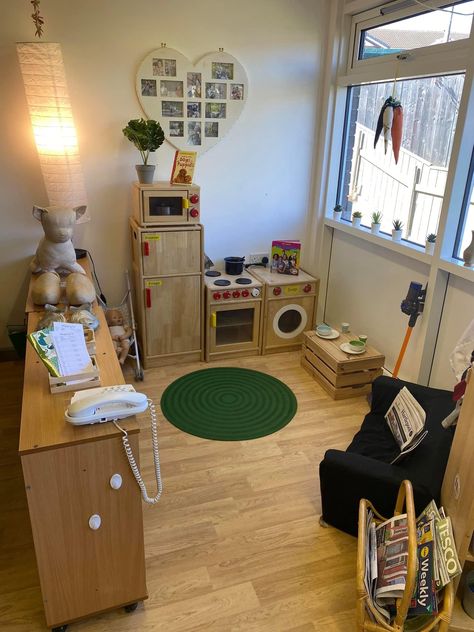 Childcare Home Corner Ideas, Early Years Home Corner, Home Corner Ideas Childcare, Home Dramatic Play, Home Corner Eyfs, Home Corner Ideas Early Years, Home Corner Ideas, Preschool Room Ideas, Early Childhood Education Degree