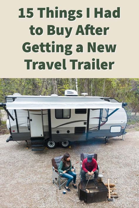 First Time Rv Camping Tips, Travel Trailer Packing List, Camper Trailer Must Haves, Travel Trailer Essentials List, Rv Checklist Travel Trailers, Travel Trailer Set Up Outside, New Trailer Essentials, Camper Living Tips, Small Trailer Living