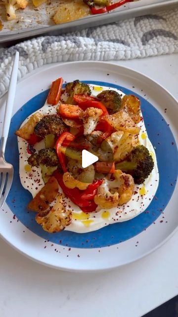 Healthy food ideas on Instagram: "These GARLIC ROASTED VEGETABLES WITH WHIPPED FETA by hungry.happens are exceptionally delicious and easy to make. We devoured the dish in minutes. Amazing for Christmas, a light dinner or a side dish. 

Full recipe is on my site: HungryHappens.Net

Καλή Όρεξη 🇬🇷
💙Stella" Garlic Roasted Vegetables, Hungry Happens, Whipped Feta, Light Dinner, Healthy Food Ideas, Roasted Vegetables, Easy Dinner, Side Dish, Feta