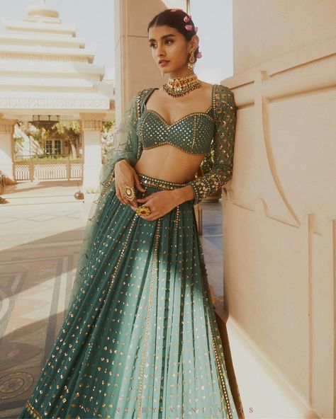 Lehenga Aesthetic, Modern Lehenga, Umbrella Lehenga, Vani Vats, Green Lehenga Choli, Blouse Lehenga, Choli For Women, Lehenga Choli Wedding, Lengha Choli