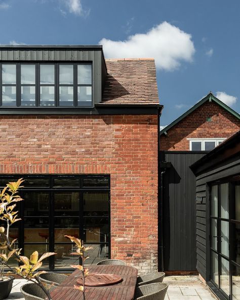 It's not often we work on factory conversions, so it was great to be involved in this special project by @jw_bespoke_archi in Hitchin. The aluminium steel effect windows and doors suited the style of property, with the industrial look absolutely perfect for this home. ⁠ ⁠ With so much character, this former factory is now a welcoming and unique family home. Part of a great team effort with @oak.carpentry and @complete_steel. ⁠ ⁠ Images by @jacobmilliganphotography. Aluminum Windows Design, Metal Windows, Window Furniture, Steel Windows, Window Handles, Team Effort, Aluminium Windows, Security Locks, Ral Colours