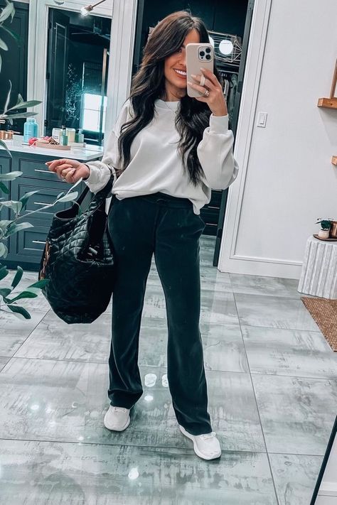 Comfy Outfits For Traveling, Cozy Travel Outfit, Lululemon Softstreme, Cozy Travel, Outfit For Travel, Outfit Travel, Comfy Outfit, Inspo Outfit, Lulu Lemon