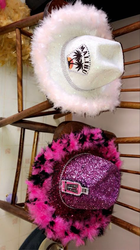 Alcohol Cow Girl Hats, 21 Birthday Cowgirl Hats, Pink Whitney Cowgirl Hat, Cowboy Hat Themed Party, Diy Pink Cowboy Hat, Decorated Cowgirl Hats Party, 21st Cowgirl Hat, Drinking Cowboy Hat Diy, Alcohol Inspired Outfits