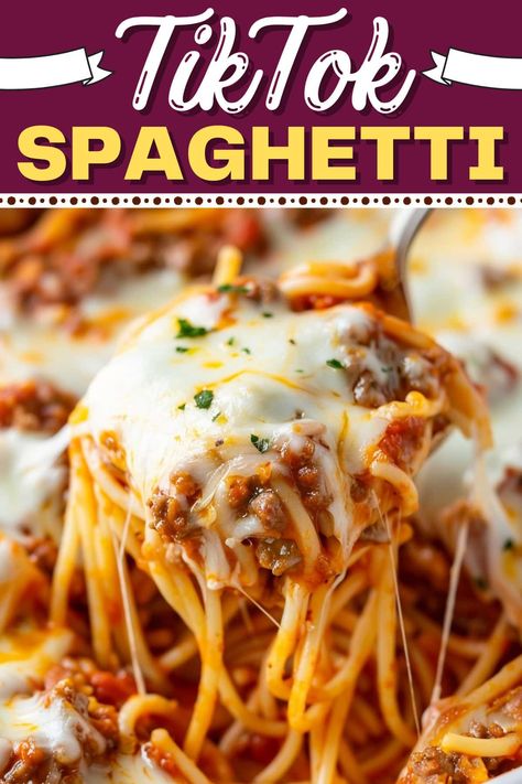 This TikTok spaghetti recipe went viral for good reason! The combo of Alfredo and meat sauce baked to bubbly perfection with mozzarella is just too good. Viral Tiktok Spaghetti, Tiktok Spaghetti, Easy Baked Spaghetti, Ground Beef Tacos, Spaghetti Recipe, Spaghetti Noodles, Baked Spaghetti, Cheese Topping, Cheese Pasta