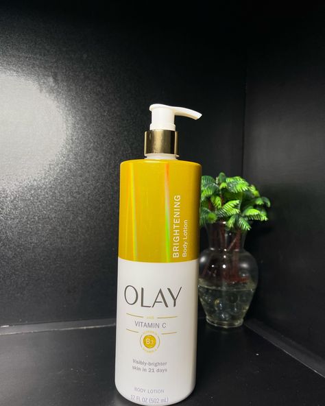 Olay Brightening Vitamin C body lotion with vitamin b3 complex and glycerin . . 20,000 . . Visibly brighter skin in 21 days (3 weeks) Penetrated skin’s surface, to visibly renew skin with moisture No greasy residue, absorbs quickly with a lightweight feel . . To order . . ———————————— Whatsapp (click the link on bio) or call 08034594452 ___________________ Store walk in . . 📍 119, nta mgbuoba road by location junction flyover, beside rccg Passover parish, port harcourt rivers state . . . #s... Olay Vitamin C Body Lotion, Vitamin C Body Lotion, Skincare Business, Skin Therapist, Skincare Store, Diy Skin Care Routine, Brighter Skin, Glowing Skincare, Moisturizing Lotion