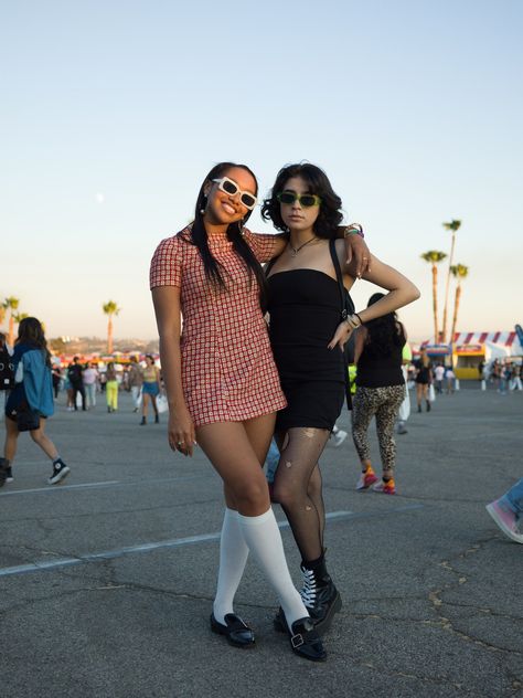 Tap to see all of our favorite looks from Tyler, the Creator’s festival. Flog Gnaw Outfits, Camp Flog Gnaw Outfits Women, Tyler The Creator Inspired Outfits, Tyler The Creator Outfits Women, Tyler The Creator Concert Outfit, Kali Uchis Inspired Outfits, Camp Flog Gnaw Outfits, Tyler The Creator Outfits, Camp Flog Gnaw