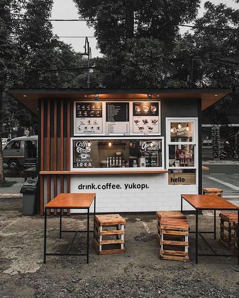 Food Truck Bar Design, Truck Cafe Design, Food Truck With Tables And Chairs, Small Food Truck Design Interior, Mobile Cafe Design, Shed Coffee Shop Ideas, Small Food Shop Design, Coffee Shop Food Truck, Coffee Food Truck Ideas