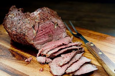 Basque Style Roasted Leg of Lamb - cooked liked Mom did.. Family Lamb Dinners -- Yum!!! Beef Knuckle Recipes, Bottom Round Roast Recipes, Round Roast Recipe, Bottom Round Roast, Sausage Meatloaf, Basque Recipes, Roasted Leg Of Lamb, Basque Food, Lamb Leg Recipes