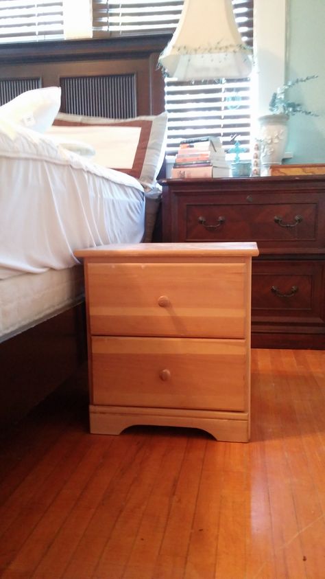 Nightstand Lower Than Mattress, Make Nightstand Taller, Tall Nightstand Ideas Diy, Adding Feet To Nightstand, Height Of Nightstand To Bed, How To Make A Nightstand Taller, Add Legs To Nightstand, Adding Legs To Nightstand, Nightstand Height To Bed Guide