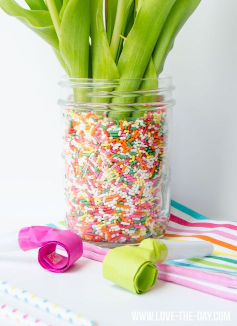 DIY Party Centerpieces with Sprinkles! Sprinkle Theme Centerpieces, Sprinkles Flower Arrangement, Sprinkle Flower Vases, Diy Funfetti Candle, Party Centerpieces Diy, Sprinkle Votive Candles, Diy Sprinkles, Sprinkle Party, Free Printable Gift Tags