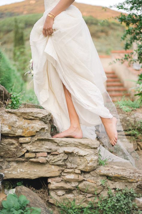 Wedding Dresses Alternative, Olive Grove Wedding, Dresses Alternative, Italian Wedding Dress, Color Wedding Dresses, Barefoot Bride, Italian Castle, Wedding Dresses Bohemian, Alexis Rose