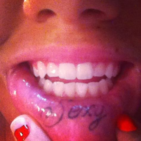 My Lip tattoo ;) Inside Lip Tattoos Ideas, Lip Tattoo Aesthetic, Lower Lip Tattoo, Matching Lip Tattoos, Lip Tattoos For Women, Inside Lip Tattoos, Lip Tattoo Ideas, Tumblr Tattoos, Inner Lip Tattoo