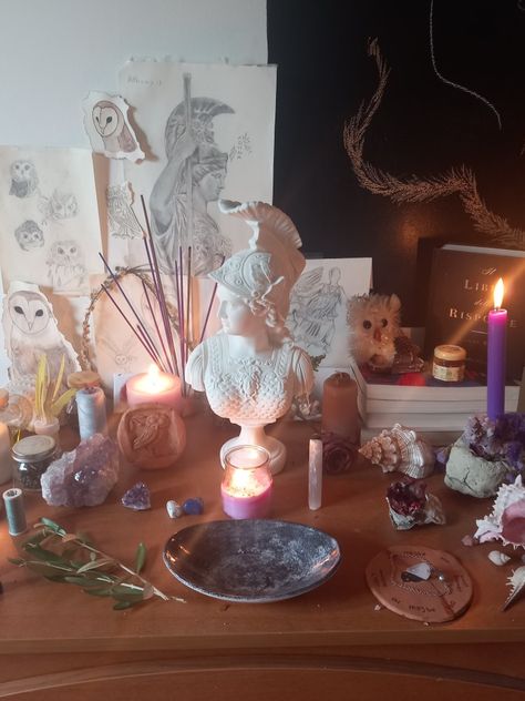 I finally got a statue for my altar!! God Altar Ideas, Alter To Athena, Greek Altar Ideas, Hera Altar Ideas, Hellenic Altar Ideas, Altar To Athena, Altar For Athena, Athena Alter Ideas, Greek God Alters