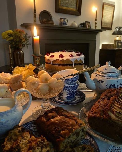 Cake Homemade, Vintage Cottagecore, Home Baking, Food Cakes, Cozy Cottage, Slow Living, Food Obsession, Cafe Food, High Tea