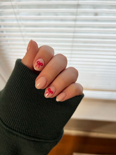 Simple, cute, girly bow nails🩷🎀 Easy Bow Nail Art, Pink Nails With Red Bow, Bow Accent Nail, Valentines Gel Nails Ideas Simple, Valentine Bow Nails, Bow Gel Nails, Valentines Bow Nails, Short Nails With Bow, Bow Nail Designs Girly