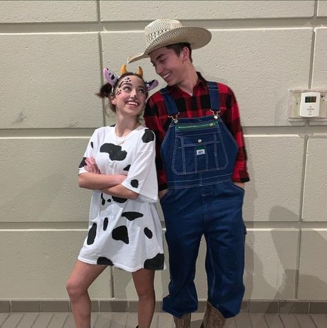 Cow And Cowboy Couple Costume, Last Minute Couple Costume Ideas, Cow And Cowboy Costume, Animal Couple Costumes, Cow Couple Costume, 2024 Couples Costumes, Cow And Farmer Costume Halloween, Simple Couple Costumes Last Minute, Cowboy Cowgirl Couple Costume