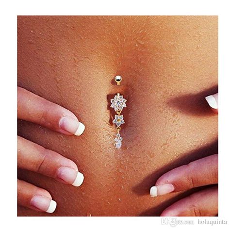 Belly piercing #jewelry is the latest trend this Summer. Many Teenagers can be seen flaunting there belly buttons these days. Belly #piercing jewelry comes in different shapes and styles, so the youngsters have a lot of options to choose from. Navle Piercing, Belly Button Piercing Cute, Bijoux Piercing Septum, Piercing Eyebrow, Piercing Navel, Belly Button Piercings, Belly Piercings, Bellybutton Piercings, Belly Button Piercing Jewelry