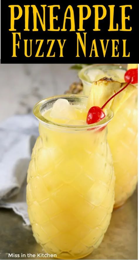 Pineapple Fuzzy Navel is a super simple and delicious party cocktail! Perfect mixed drink with just 3 ingredients!  #cocktails #easydrinks #partydrinks Peach Schnapps Drinks, Drinks With Pineapple Juice, Easy Mixed Drinks, Fuzzy Navel, Alcholic Drinks, Pineapple Rum, Mixed Drinks Alcohol, Liquor Drinks, Peach Schnapps