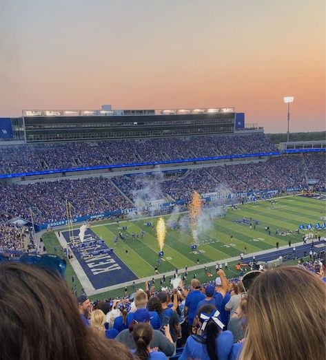 Blue College Aesthetic, Uk College Aesthetic, University Of Kentucky Aesthetic, Blue School Aesthetic, Kentucky Aesthetic, Football Game College, University Of Kentucky Football, Autumn Angel, Posters Dorm