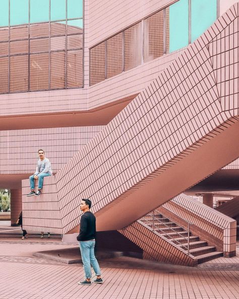 8 Instagram-Worthy Spots in Hong Kong – Deer is Travelling Hong Kong Instagram Spots, Hong Kong Poses, Hongkong Photo Ideas, Monster Building Hong Kong, Hong Kong Photo Ideas, Hong Kong Fashion Street, Hong Kong Photoshoot, Hongkong Aesthetic, Hong Kong Outfit