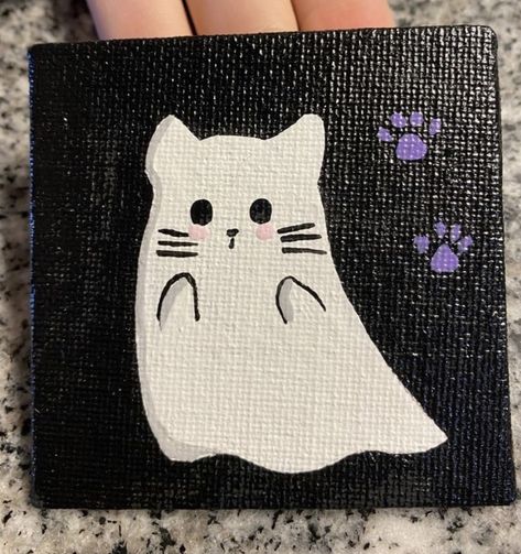 Easy Paint Art Ideas, Spooky Ghost Paintings Easy, Mini Paintings On Black Canvas, What To Paint Aesthetic, Easy Spooky Canvas Paintings, Halloween Themed Canvas Painting, Cute Spooky Painting Ideas, Mini Canvas Art Fall, Tiny Canvas Painting Halloween