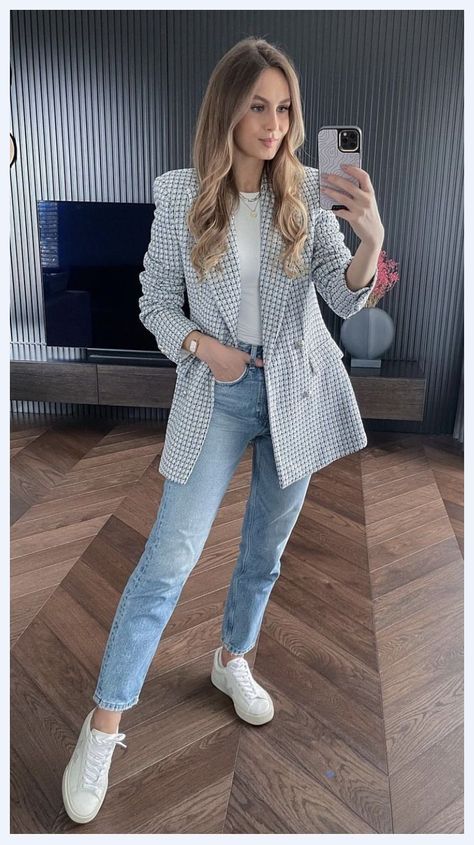 Elegantes Outfit Damen, Smart Casual Women Outfits, Smart Casual Work Outfit, Casual Work Outfits Women, Casual Outfits For Work, Business Casual Outfits For Women, Office Outfits Women, Business Casual Outfits For Work, Work Fits