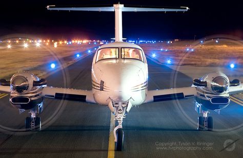 Beechcraft King Air 350 N27GE | Tyson V. Rininger King Air 350, Beechcraft King Air, King Air, A 380, Aviation Decor, General Aviation, Private Jets, Golden Eagle, Private Jet