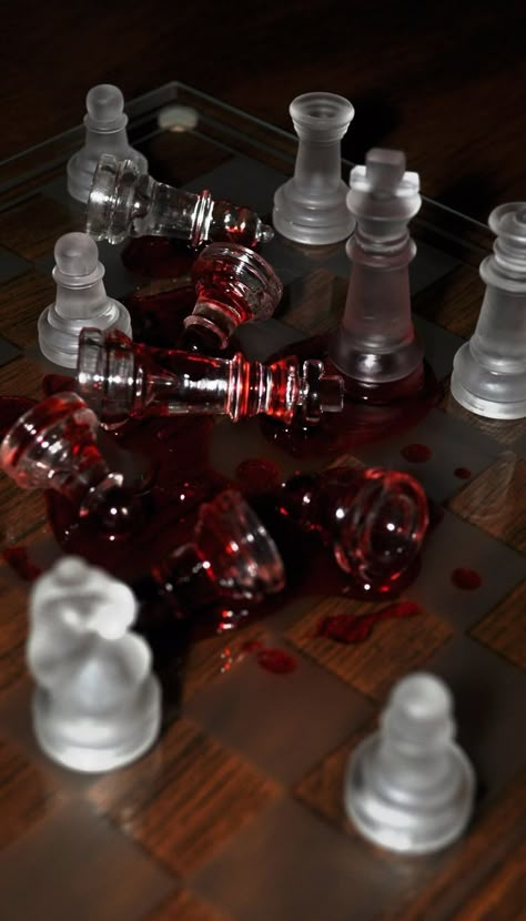 Vampire Aesthetic, Blood Art, Chess Pieces, Red Aesthetic, الرسومات اللطيفة, اقتباسات ملهمة, Book Aesthetic, Dark Aesthetic, Dark Art