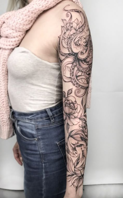 Tattoo Octopus, Mermaid Sleeve Tattoos, Ocean Sleeve Tattoos, Nautical Tattoo Sleeve, Octopus Tattoo Sleeve, Ocean Sleeve, Pretty Tattoo, Octopus Tattoo Design, Octopus Tattoos