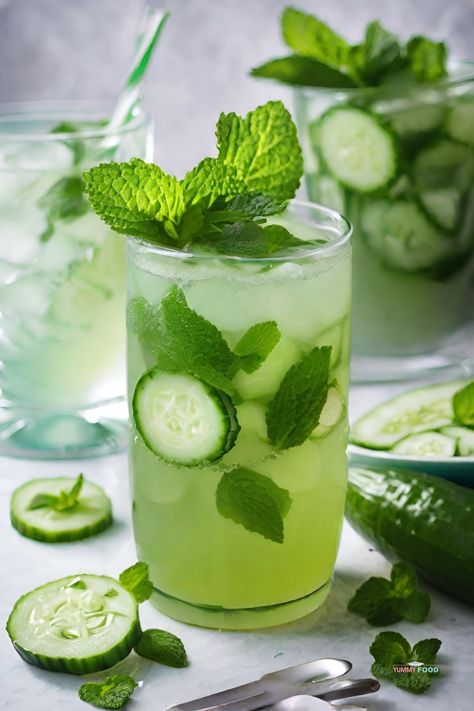 Cucumber Mint Cooler Cucumber Mint Mojito Recipe, Summer Coolers Drinks, Cucumber Mint Mocktail, Cucumber Drink Recipes, Cucumber Drinks Healthy, Trending Drinks, Savory Drinks, Sattvic Recipes, Cucumber Drinks