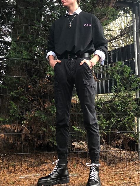 Eboy Outfit Men, Alt Mens Fashion Aesthetic, All Black Nyc Outfit, Professional Punk Work Outfits, Punk Alternative Style Men, Men's Alternative Fashion, Clean Punk Aesthetic, Edgy Mens Fashion Grunge, Nerdy Outfits Men Geek Chic