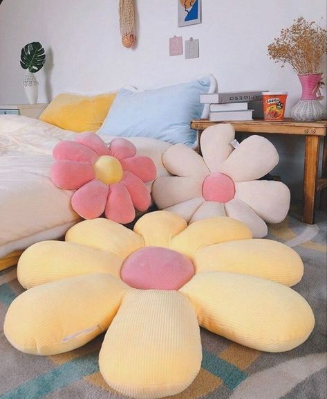 Flower Pillow, Cute Room, Plush Pillow, Apartment Ideas, House Inspo, Dream Room, New Room, Home Inspo, My Room