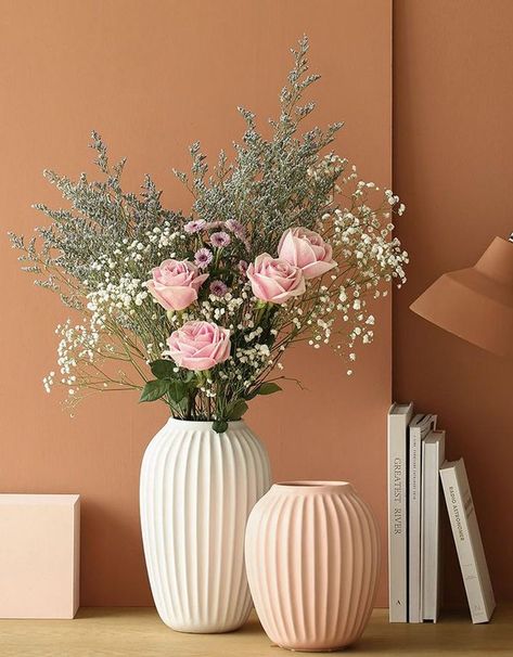 Ceramic Vase Set, Flower Vase Ideas, Fall Room Ideas, Vase Aesthetic, Ceramic Minimalist, Texture Palette, Flower Vase Gift, Vase Minimalist, Cement Vase