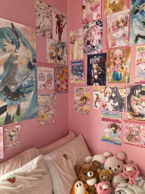 Rooms Cutegore, Harajuku Room Decor, Cute Sanrio Room Decor, Cute Core Room Decor, Room Inspo Cutecore, Kawaiicore Room Decor, Kawaiicore Room Ideas, Yami Kawaii Room, Room Ideas Cutecore