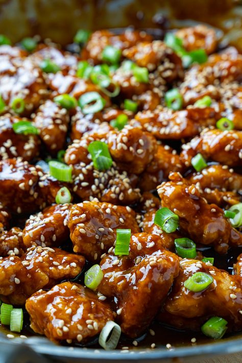 Sesame Chicken Fried Rice, Seaseme Chicken Recipes, Seaseme Chicken, General Tao Chicken, Chinese Menu, General Tso's Chicken, Closet Cooking, Tso Chicken, General Tso Chicken