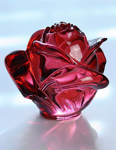 Waterford Red Rose Beauty And The Beast Theme, Crystal Paperweight, Image Swag, Art Glass Paperweight, Crystal Figurines, Crystal Rose, Waterford Crystal, Gorgeous Glass, Glass Marbles