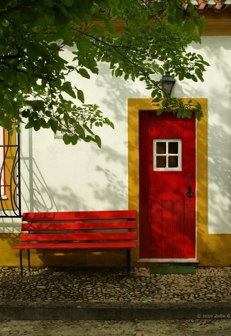 Red Bench, Cool Doors, Old Doors, Red Door, Beautiful Doors, Urban Sketching, Doors And Windows, Windows Doors, The Doors