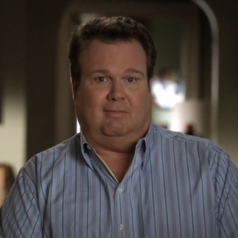 Cam Tucker Modern Family, Cameron Modern Family, Esfj Characters, Cam Modern Family, Modern Family Icons, Modern Family Aesthetic, Personality Characters, Modern Family Memes, Cameron Tucker