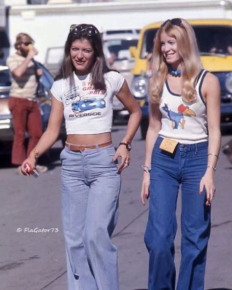 📌❣️pinterest • Instagram Surf Punk Outfit, 70s Women Fashion 1970s Vintage Photos, Casual 80s Outfits Women, Summer 70s Outfits, 70s Outfits Summer, 70s 80s 90s Fashion, 70s Casual Outfits, Casual 70s Outfits, 1970s Summer Fashion