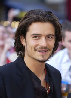 Orlando Bloom: Bio, Family, Affairs, Wife, Son, Daughter, 2020, Age, Height, Weight, Wife Bloom Hairstyle, Strong Woman Tattoos, Beautiful Women Quotes, Handsome Men Quotes, Hair Styles Men, Corte De Cabelo Masculino, Athletic Hairstyles, Orlando Bloom, Mens Hair