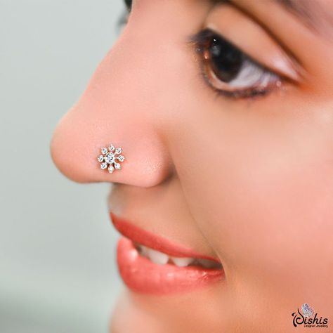 Nosepin Design Noes Pin Design Gold, Diamond Nosepin Designs, Nosepin Studs Diamonds, Diamond Nose Pin Design, Nosepin Design, Nose Pin Designs, Nose Accessories, Diamond Nosepin, Nose Jewels