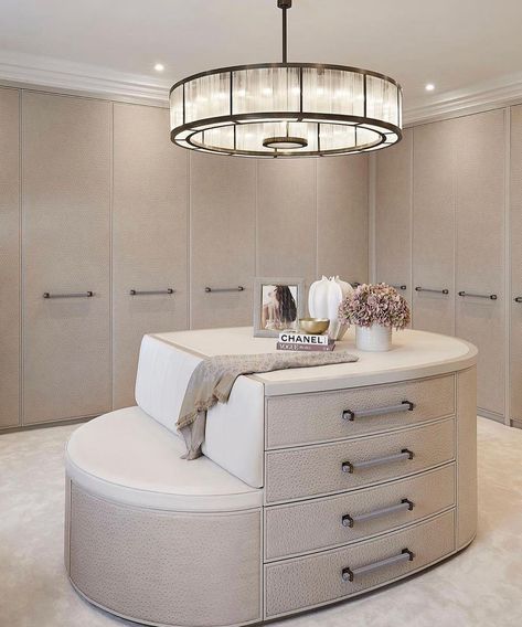 Master Dressing Room, Dresser Island, Laura Hammett, Closet Island, Statement Light Fixture, Room Dressing, Dream Closet Design, Interior Design London, Beautiful Closets