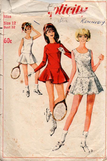 Tennis Dress Pattern, Vintage Flare Dress, Circular Skirt, 60s Patterns, 1960 Fashion, Scalloped Skirt, Vintage Dress Patterns, Skating Dress, Pattern Pictures